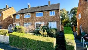 64, Spen Approach, West Park, Leeds LS16 5ES