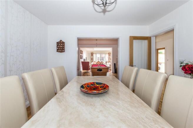 Dining 2