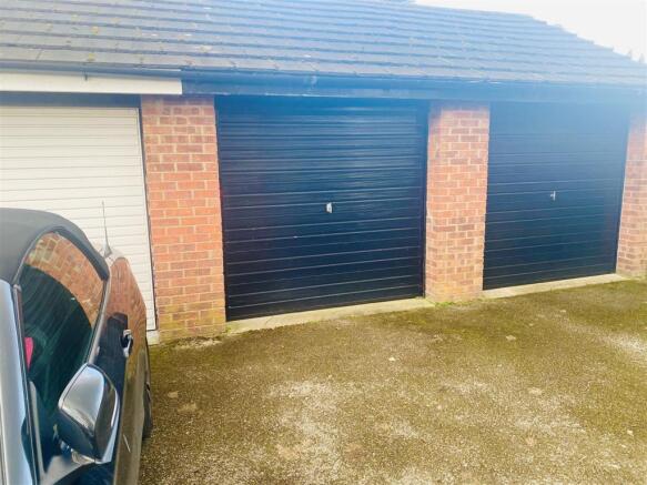 Detached Garage