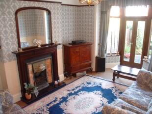 Sitting/Dining Room