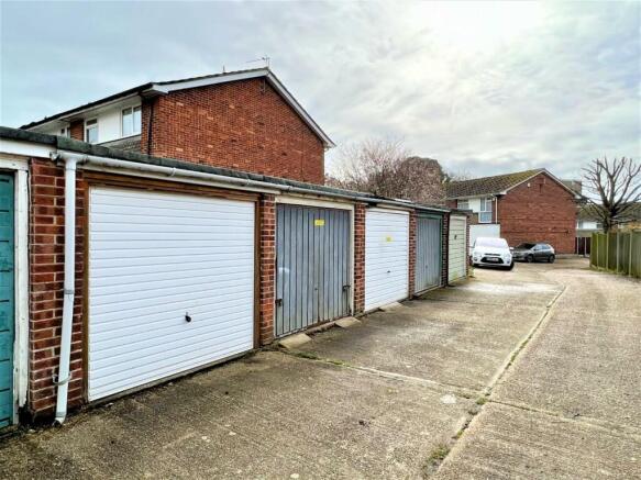 Garage.jpeg