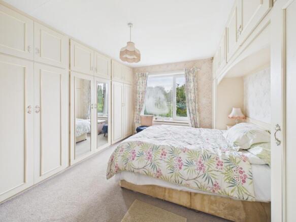 3 bed Semi-Detached for sale Image 8