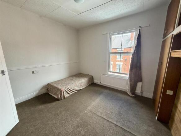 2 bed Terraced for sale Image 5