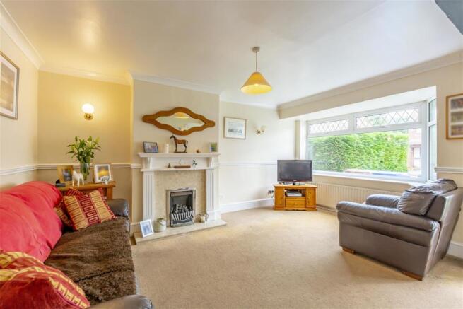 Lounge/Sitting Room