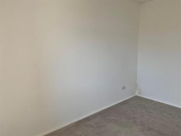Bedroom..jpg