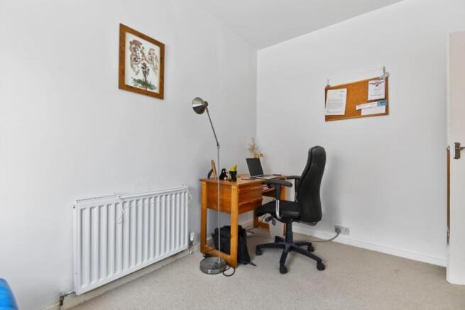 3 bed Terraced for sale Image 10