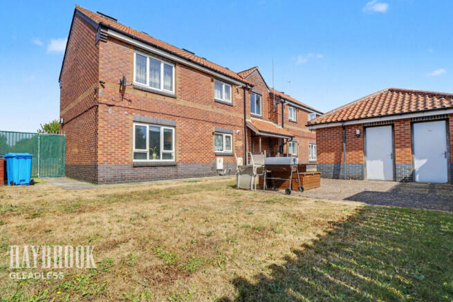 1 bed Flat for sale Image 4