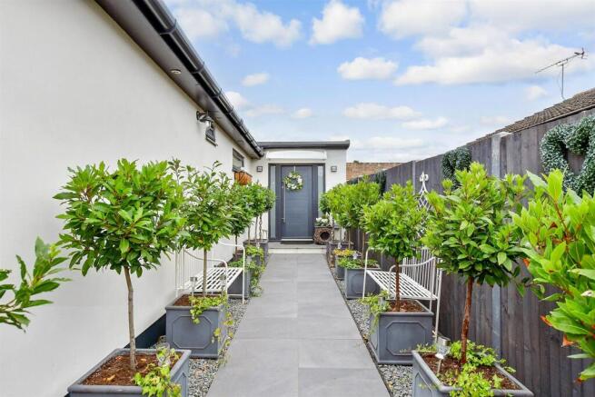 External Lifestyle Photograph