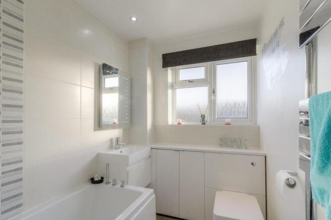 Bathroom.jpg