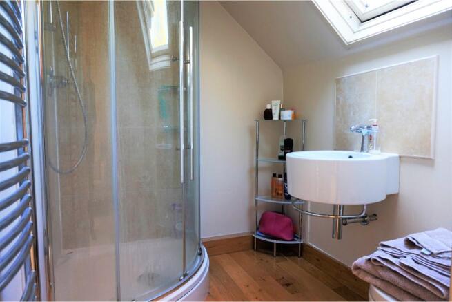 Master En-suite