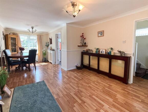 Living/Dining Area