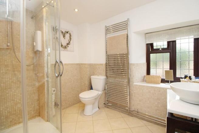Main bathroom