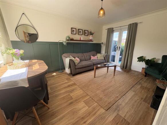 3 bed Semi-Detached for sale Image 7