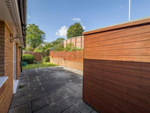 22 Thorncliffe Road-14.jpg