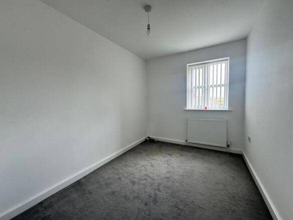 4 bed Town House for sale Image 10