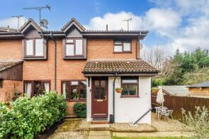 8, Elmer Mews, Leatherhead KT22 9DN