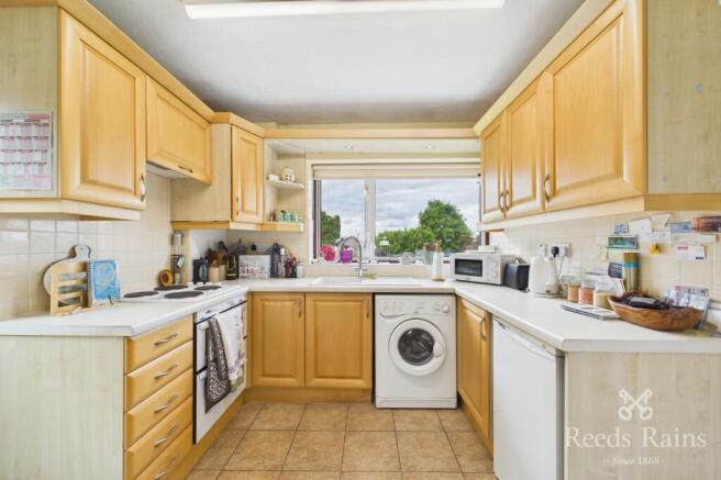 3 bed Detached for sale Image 6