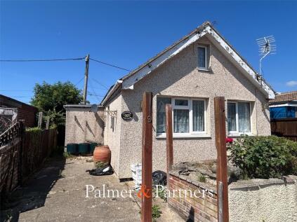 Standard Avenue, Jaywick, Clacton-on-Sea, Essex, CO15