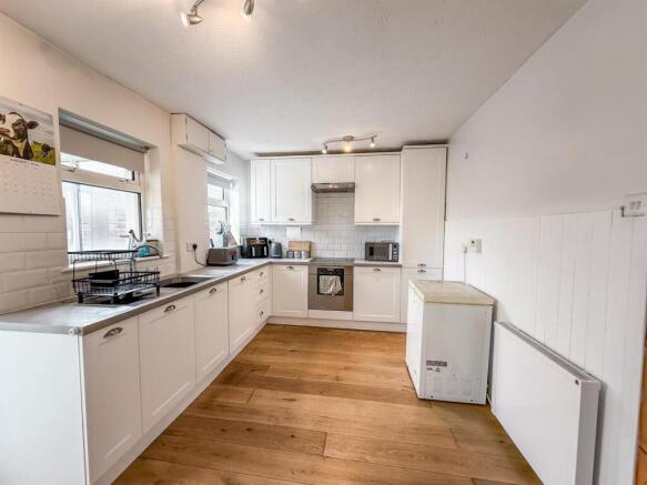 WhatsApp Image 2025-08-08 at 14.42.38_dcfdf7c3.jpg