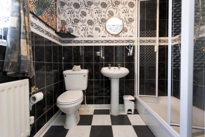 Master Ensuite