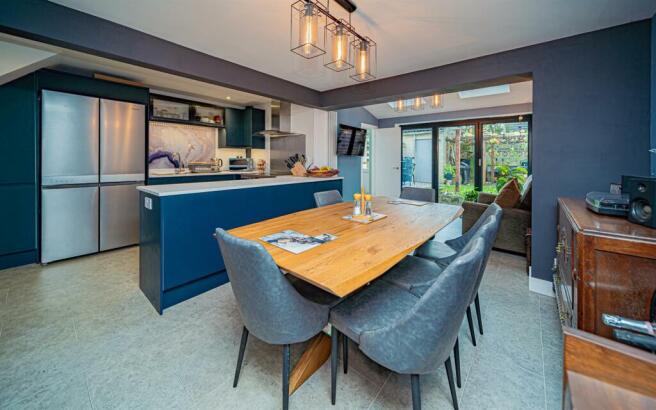 Kitchen Diner 2.jpg