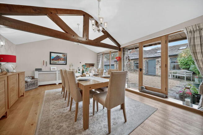 5 bed Barn Conversion for sale Image 6