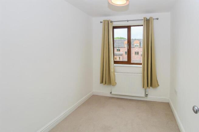 3 bed Semi-Detached for sale Image 11