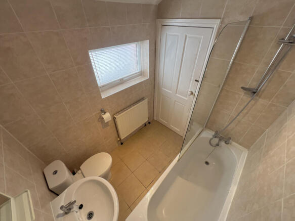 3 bed Terraced for sale Image 5