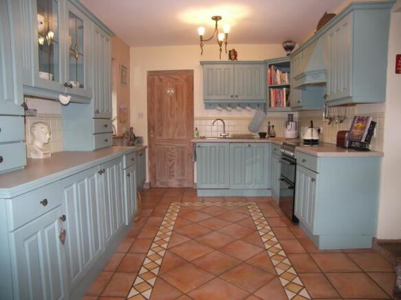 KITCHEN