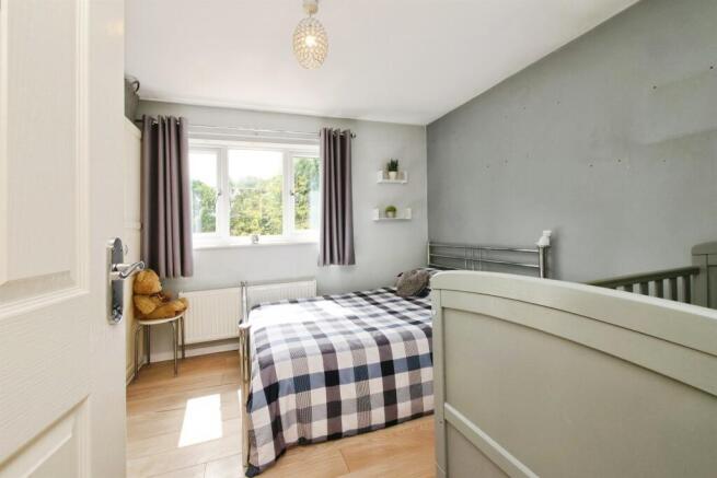 3 bed Semi-Detached for sale Image 8
