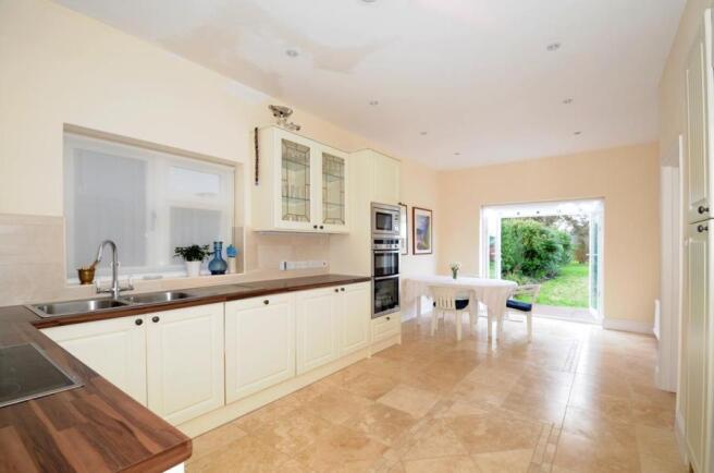 Kitchen/Breakfast