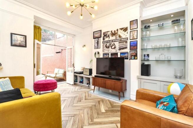 6 bed Character Property for sale Image 6