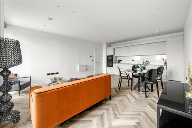 2 bed Penthouse for sale Image 5