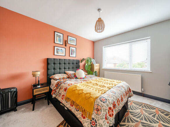 4 bed Semi-Detached for sale Image 10