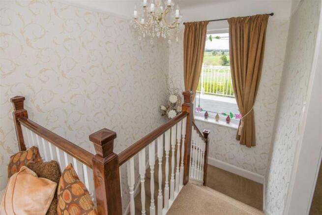 FIRST FLOOR LANDING