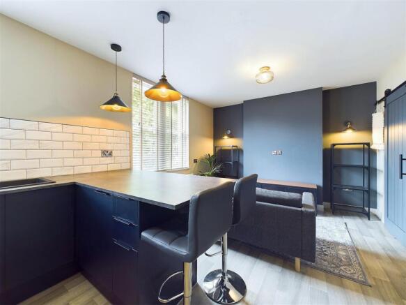 1 bed Apartment to rent Image 7