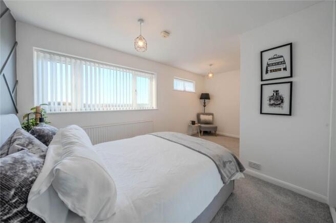 4 bed Detached for sale Image 12