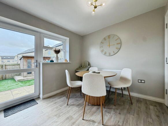 2 bed Semi-Detached for sale Image 4