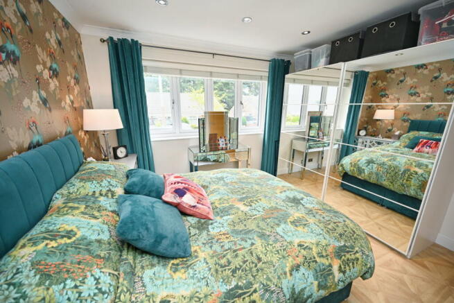 2 bed Detached Bungalow for sale Image 11