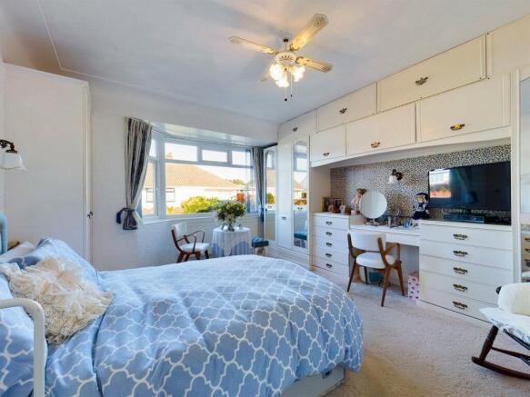 Bedroom 1 (Double)