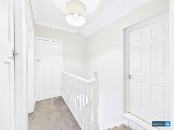 4 bed Semi-Detached for sale Image 12