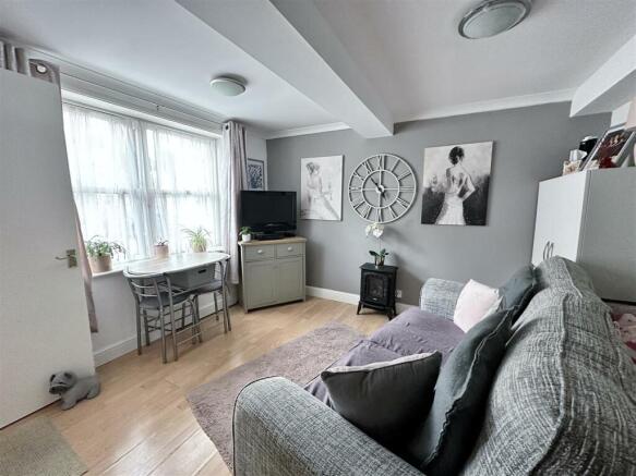 Living Area: