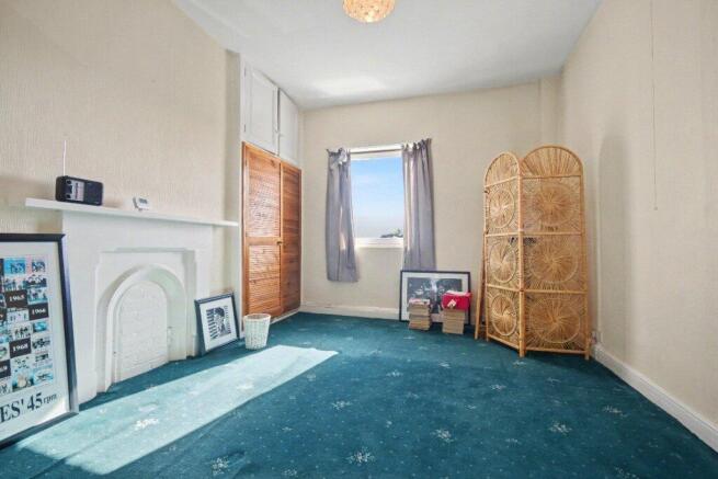 4 bed Terraced for sale Image 7