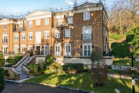 Willoughby Lane, Bromley, BR1