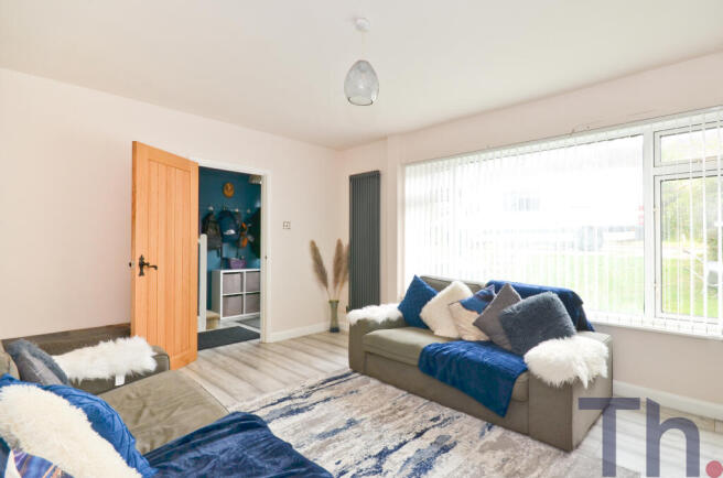 Lounge 3.JPG