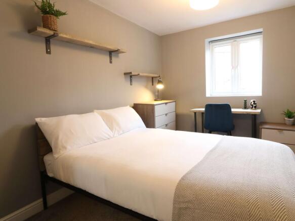 87 Middleton Room 3.JPG