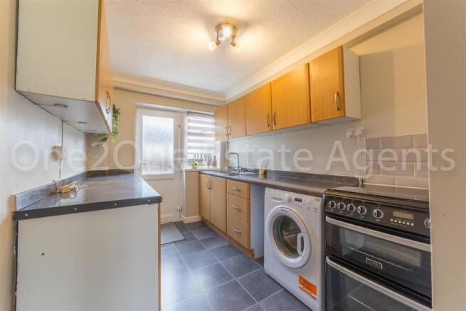 24 Bowen Close-10.jpg