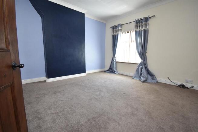 BED 1.jpg