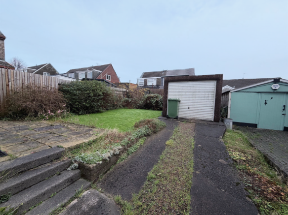 Carmarthen Drive, Tonteg, Pontypridd photo 4