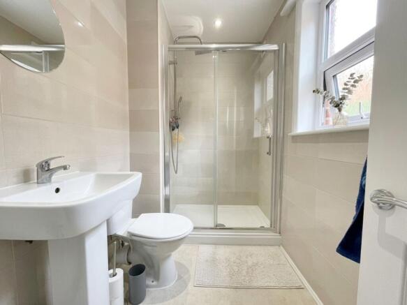 6 bed Semi-Detached for sale Image 10